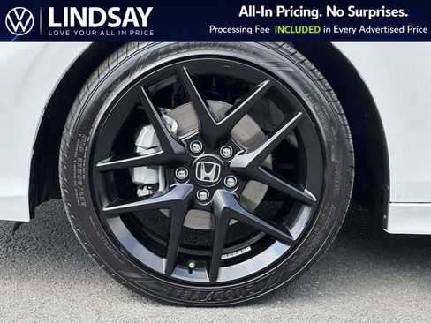 Used 2025 Honda Civic Sport image 8
