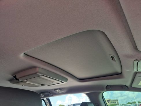 Used 2018 Honda Odyssey Touring image 18
