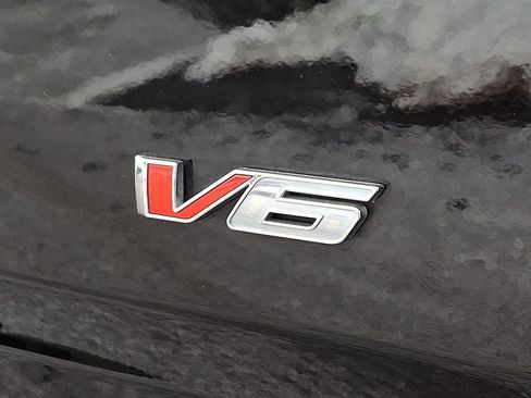 Used 2022 Chevrolet Colorado Z71 w/ Z71 Midnight Edition image 34