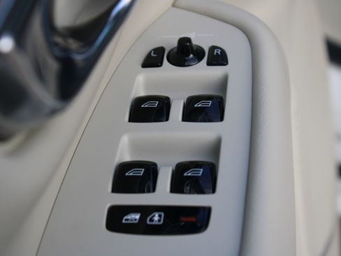 Used 2021 Volvo XC90 T8 Inscription w/ Advanced Package image 11