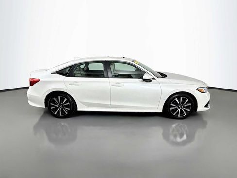 Used 2023 Honda Civic EX image 5