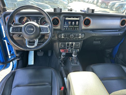 Used 2021 Jeep Gladiator Mojave image 12