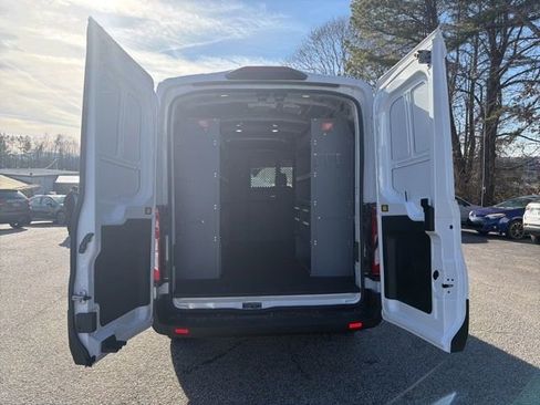 New 2024 Ford Transit 250 148 Medium Roof image 21