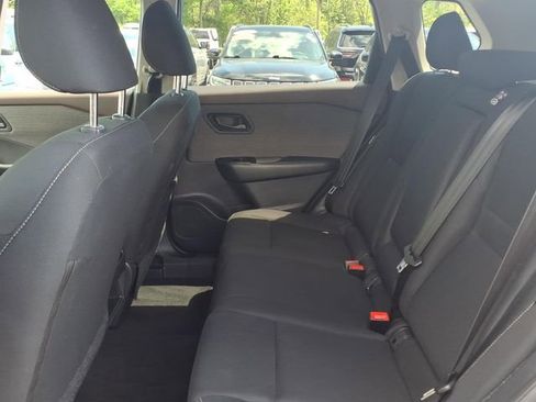 Used 2023 Nissan Rogue S AWD/4WD image 17