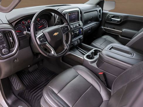 Used 2020 Chevrolet Silverado 1500 LTZ w/ LTZ Texas Edition RWD image 10