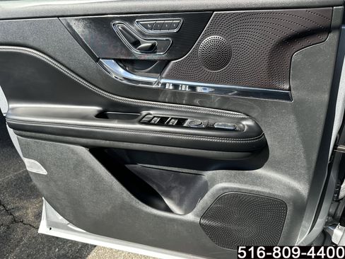 Used 2023 Lincoln Corsair Reserve w/ Equipment Group 201A image 17