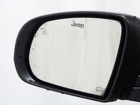 Used 2025 Jeep Compass Sport AWD/4WD image 18