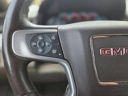 Used 2018 GMC Yukon SLT w/ Open Road Package AWD/4WD image 19