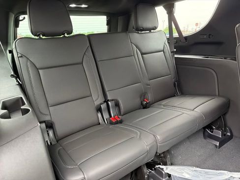 New 2026 GMC Yukon XL Denali w/ Sun & Power Step Package AWD/4WD image 23