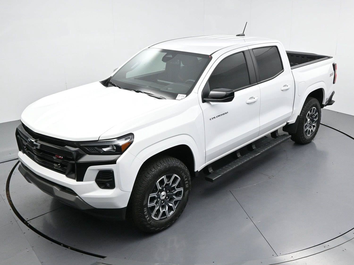 Used 2026 Chevrolet Colorado Z71 AWD/4WD image 35