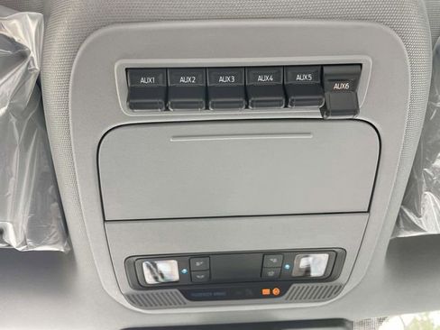 New 2026 Ford F450 XL w/ XL Chrome Package image 24