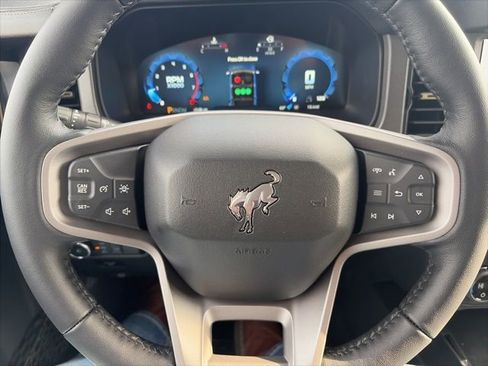 New 2025 Ford Bronco Badlands w/ Sasquatch Package AWD/4WD image 21