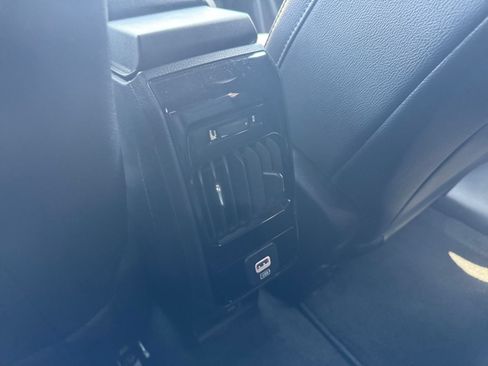 Used 2025 Jeep Compass Limited AWD/4WD image 22