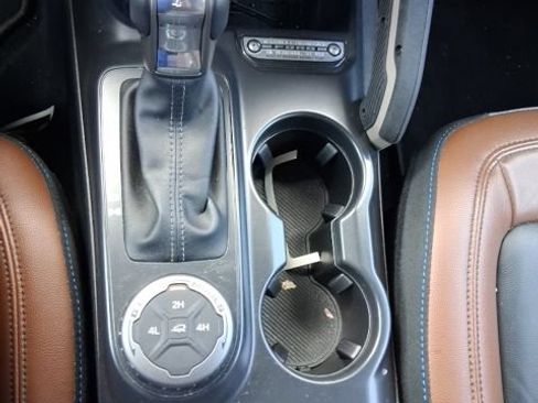 Used 2024 Ford Bronco Outer Banks AWD/4WD image 12