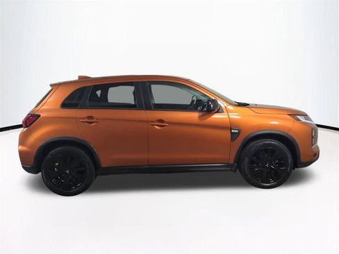 Used 2023 Mitsubishi Outlander Sport SE AWD/4WD image 4
