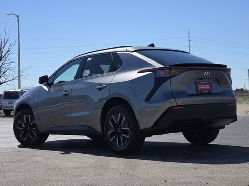 New 2026 Toyota bZ XLE Plus image 20