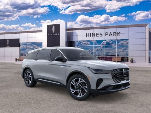 New 2026 Lincoln Nautilus Premier w/ Equipment Group 102A AWD/4WD image 7