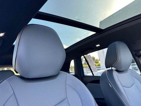 New 2026 Volkswagen Tiguan SE R-Line image 16