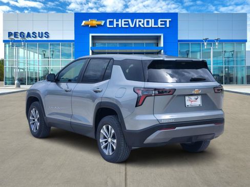 New 2026 Chevrolet Equinox LT w/ Safety and Technology Package FWD image 4