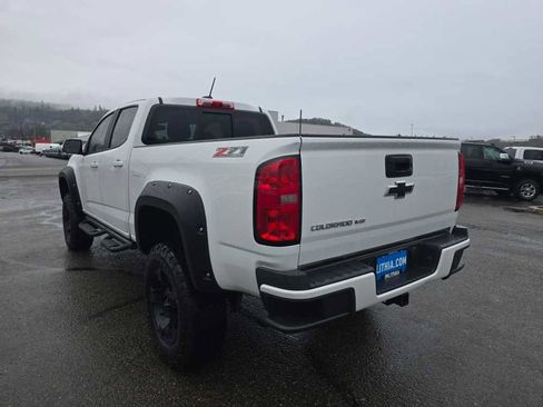 Used 2017 Chevrolet Colorado Z71 image 3