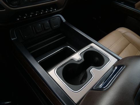 Used 2019 GMC Sierra 2500 Denali w/ Duramax Plus Package image 41