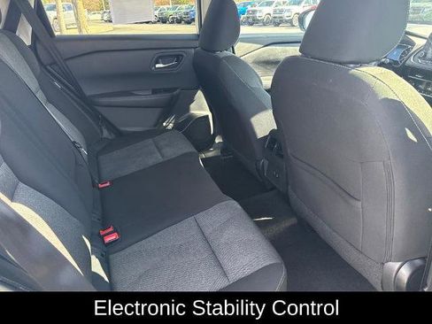 Certified 2024 Nissan Rogue SV AWD/4WD image 13