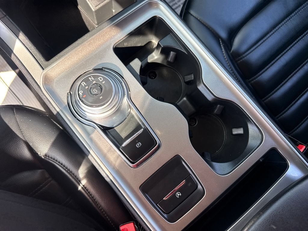 Used 2024 Ford Edge SEL AWD/4WD image 33