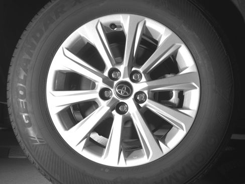 Used 2024 Toyota Grand Highlander image 15