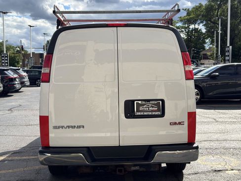 Used 2018 GMC Savana 3500 w/ Driver Convenience Package RWD image 9