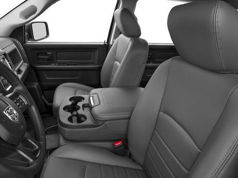Used 2017 RAM 1500 Express AWD/4WD image 12