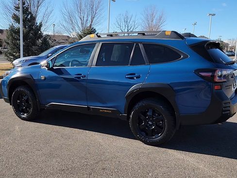 Used 2022 Subaru Outback Wilderness w/ Wilderness Package image 12