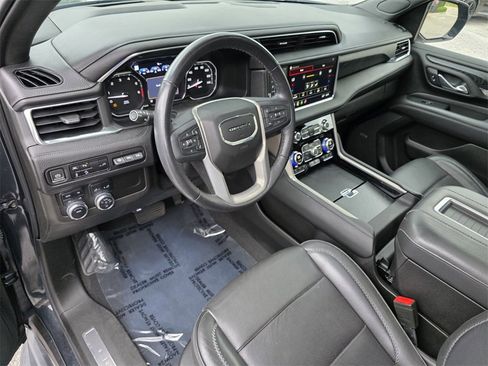 Used 2021 GMC Yukon Denali image 11