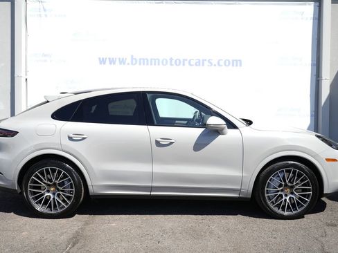 Used 2023 Porsche Cayenne Turbo w/ Premium Package Plus (PI3) AWD/4WD image 7