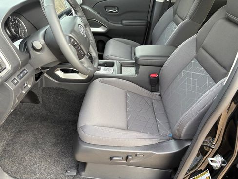 New 2026 Nissan Frontier SV w/ SV Convenience Package image 16