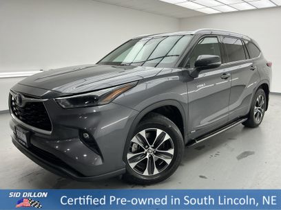 Used 2021 Toyota Highlander XLE