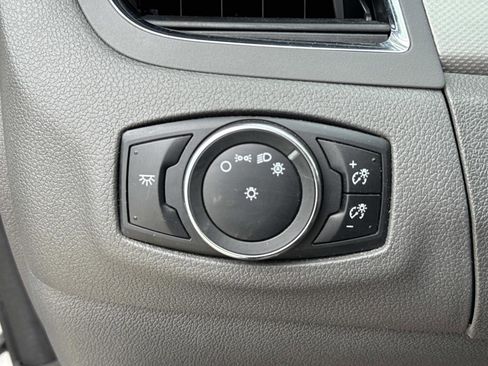 Used 2013 Ford Edge SEL image 21