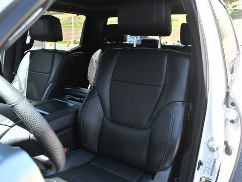 Used 2023 Toyota Tundra Platinum AWD/4WD image 17
