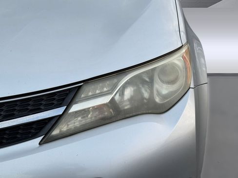 Used 2013 Toyota RAV4 XLE image 11