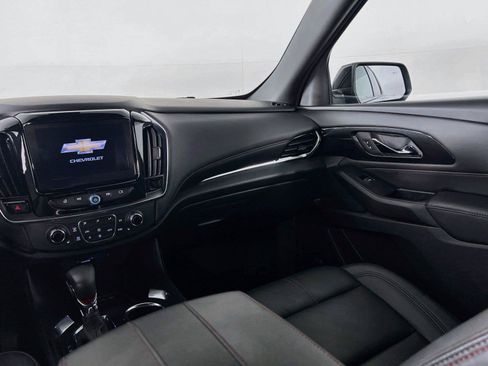 Used 2023 Chevrolet Traverse RS AWD/4WD image 25