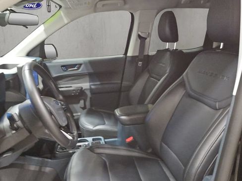 Certified 2025 Ford Maverick Lariat w/ Black Appearance Package AWD/4WD image 11
