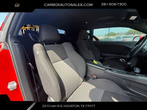 Used 2022 Dodge Challenger R/T w/ Blacktop Package RWD image 22