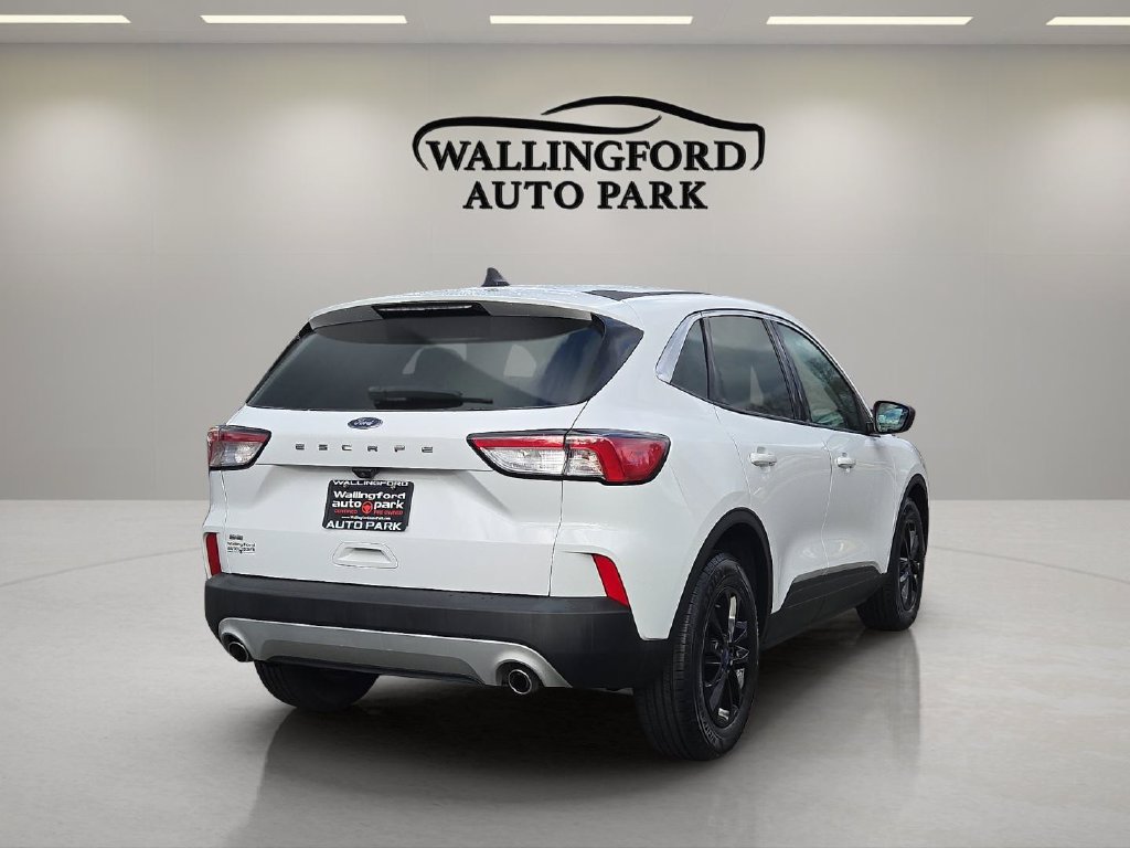 Used 2022 Ford Escape SE FWD image 4
