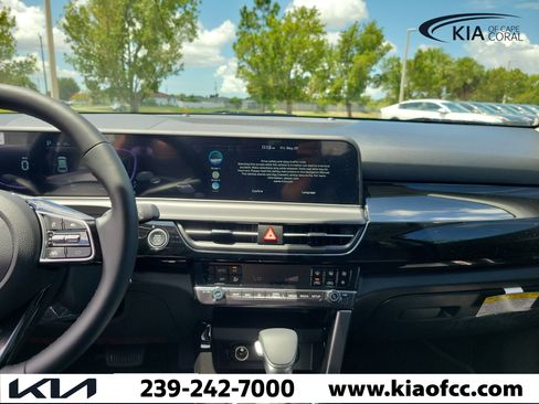 New 2026 Kia Seltos S FWD image 17