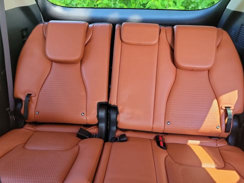 Used 2024 Kia Carnival SX Prestige FWD image 17