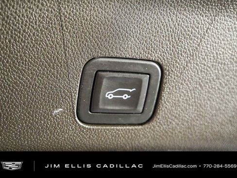 Used 2025 Chevrolet Tahoe LT AWD/4WD image 34
