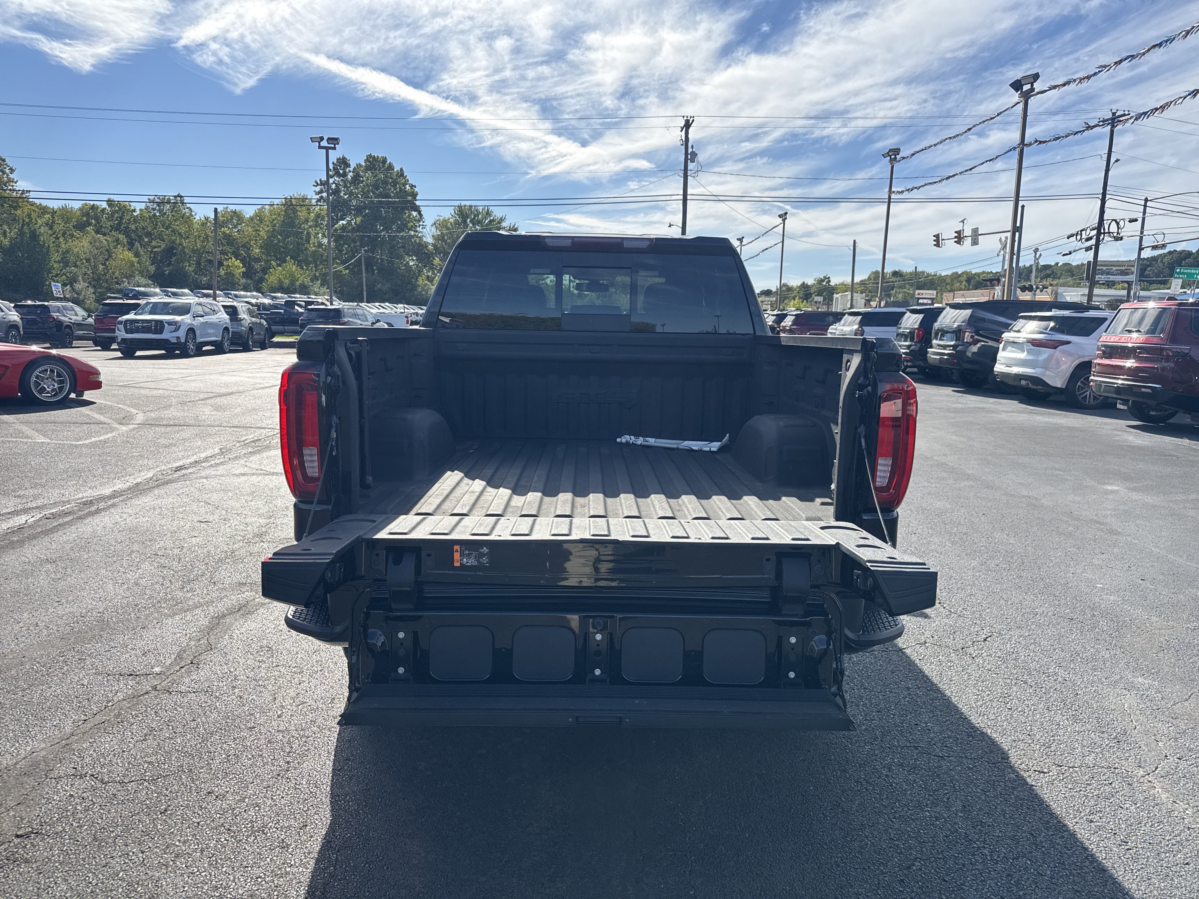 Used 2019 GMC Sierra 1500 AT4 w/ AT4 Premium Package AWD/4WD image 11