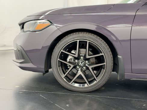 Certified 2024 Honda Civic Sport Touring image 28