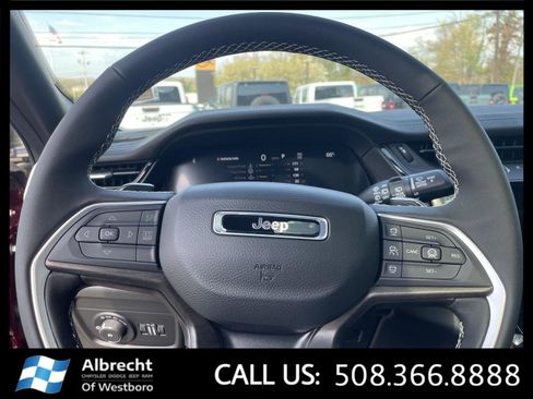 New 2026 Jeep Grand Cherokee L Limited AWD/4WD image 22