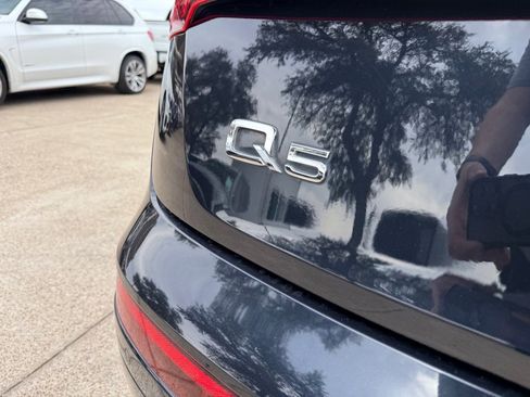 Used 2020 Audi Q5 2.0T Premium Plus w/ Premium Plus Package image 9