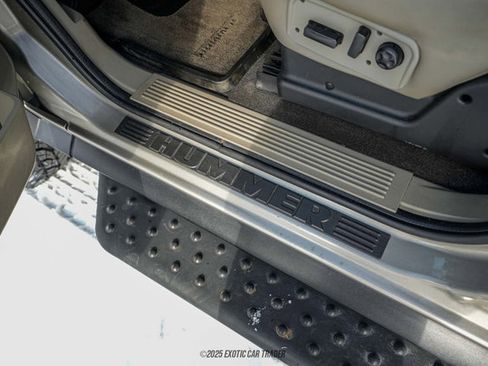 Used 2003 HUMMER H2 w/ Preferred Equipment Group image 71